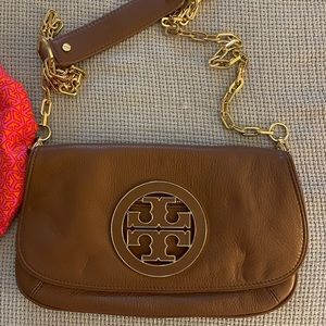 Tory Burch Logo Clutch Bag, Royal Tan